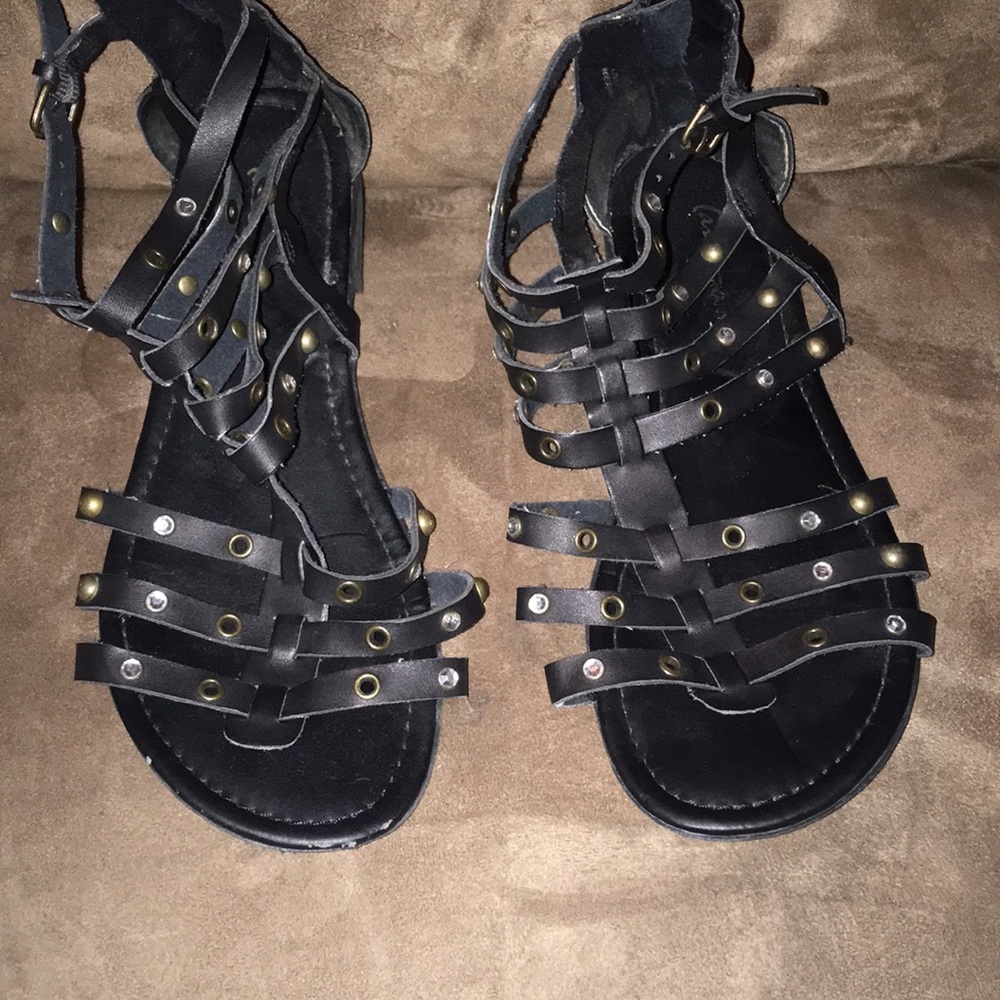 COPY - COPY - Gladiators black with gems